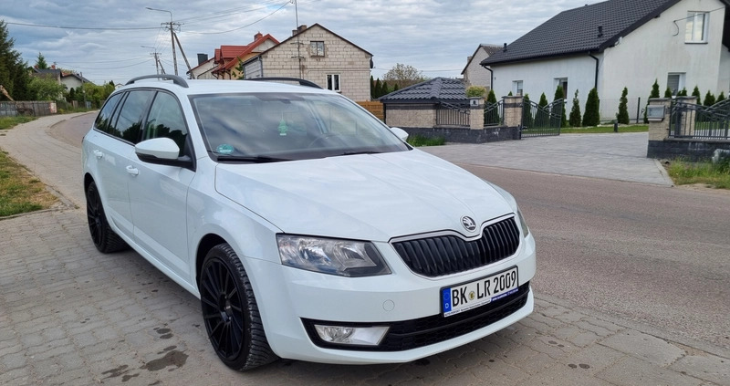 Skoda Octavia cena 31900 przebieg: 275000, rok produkcji 2015 z Zator małe 562